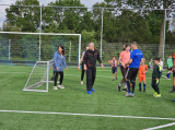 Laatste training S.K.N.W.K. JO7-1 (partijtje tegen de ouders) van maandag 27 mei 2024 (177/180)